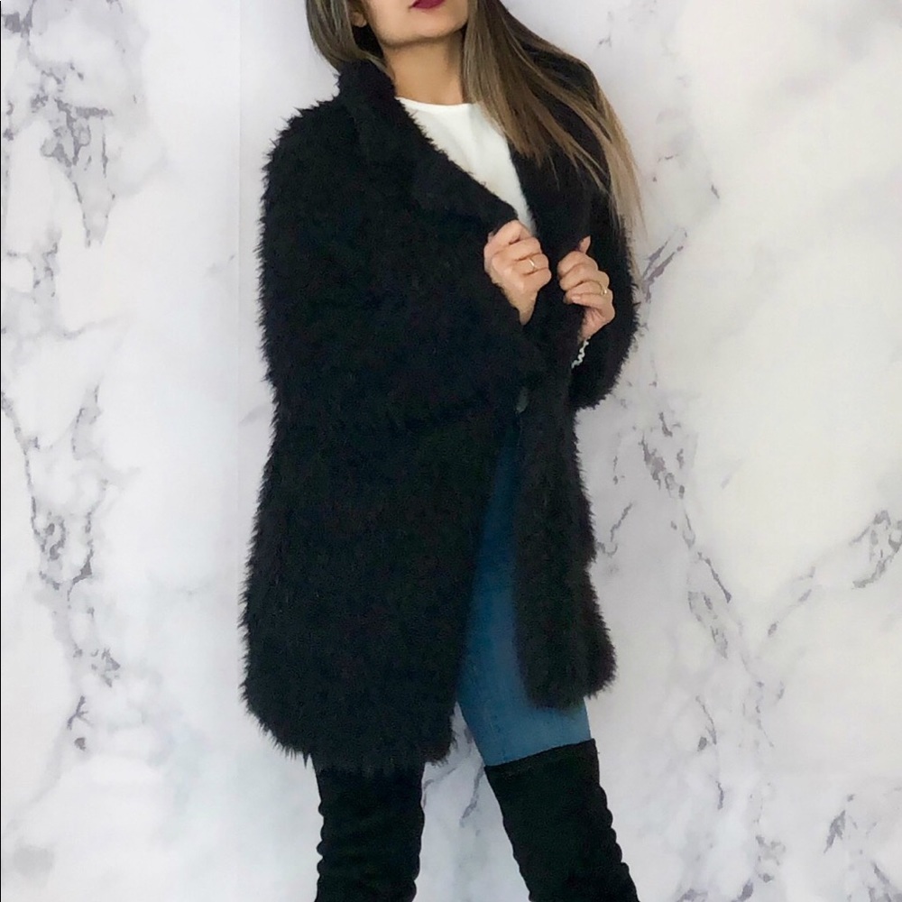 Last 1️⃣! Black Faux Fur Coat - Picture 2 of 5